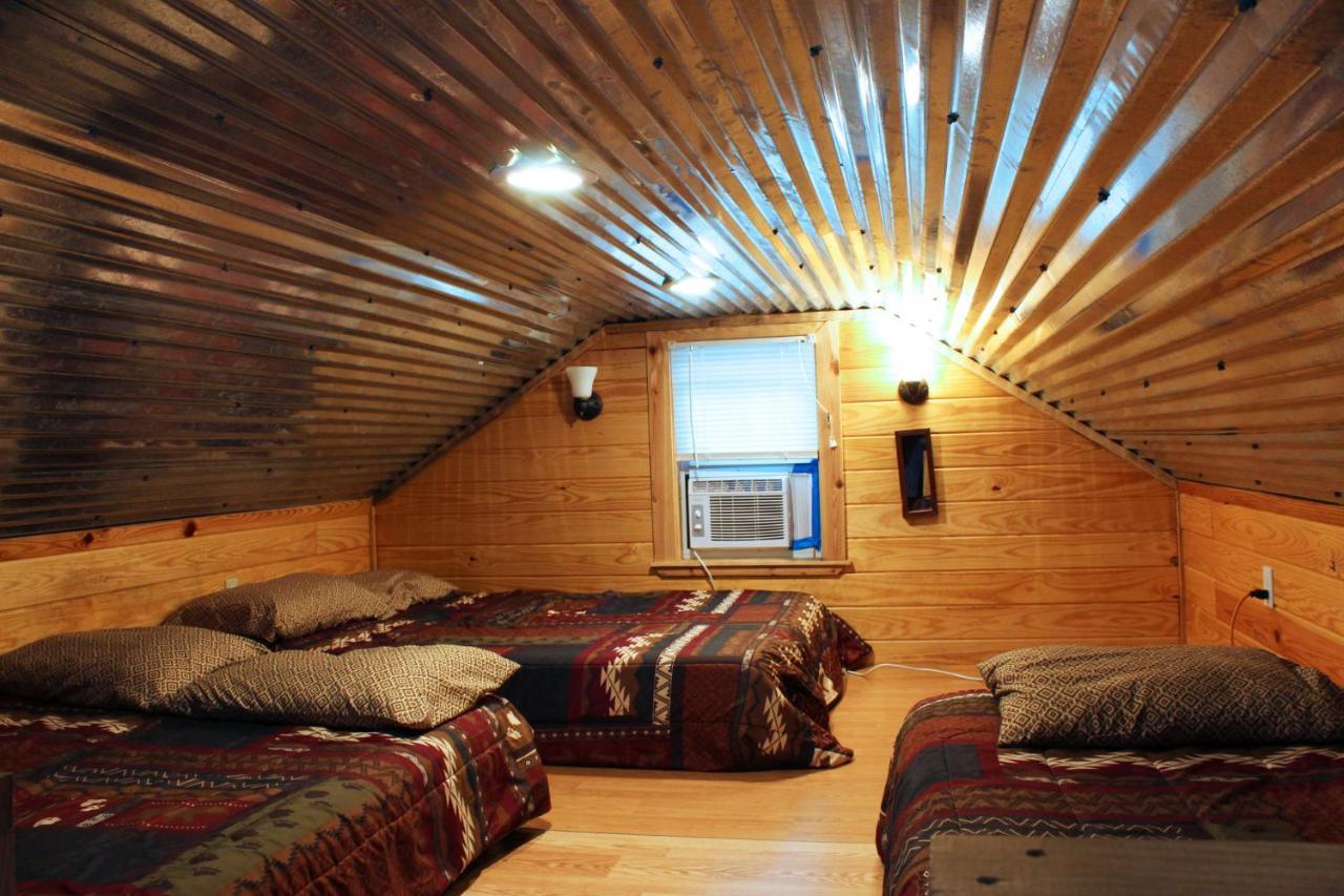 Berry Creek Cabins Hotel Isabel Esterno foto